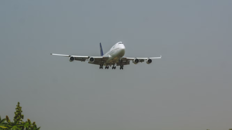 B747 photographed in the sky