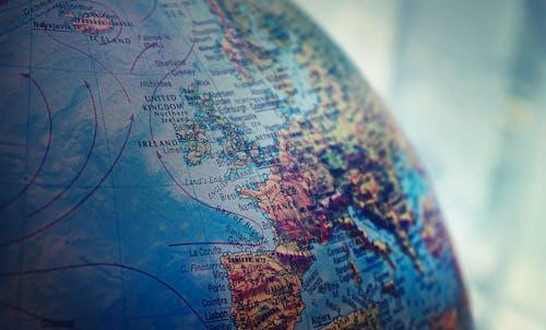 Map of global aviation hubs highlighting the U.S., Europe, and Asia